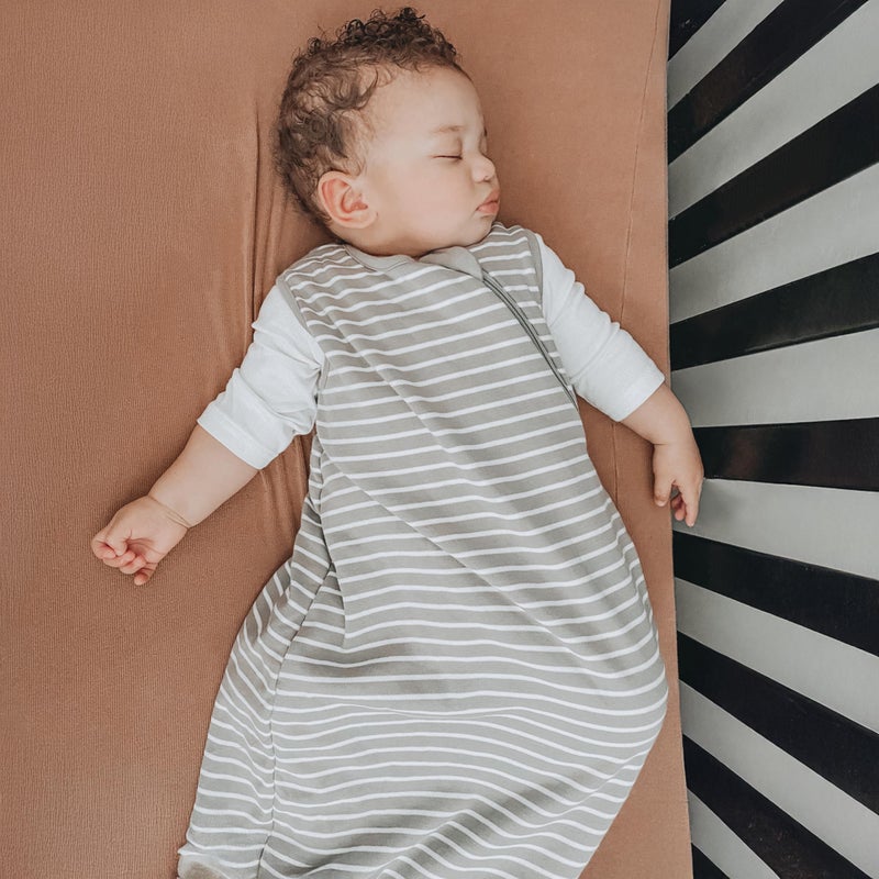 Woolino Merino Wool and Organic Cotton Baby Sleep Bag - 4 Season Classic Sleep Sack for Baby - Two-Way Zipper Sleeping Bag for Baby and Toddler - 6-18 Months - Gray - Image 5