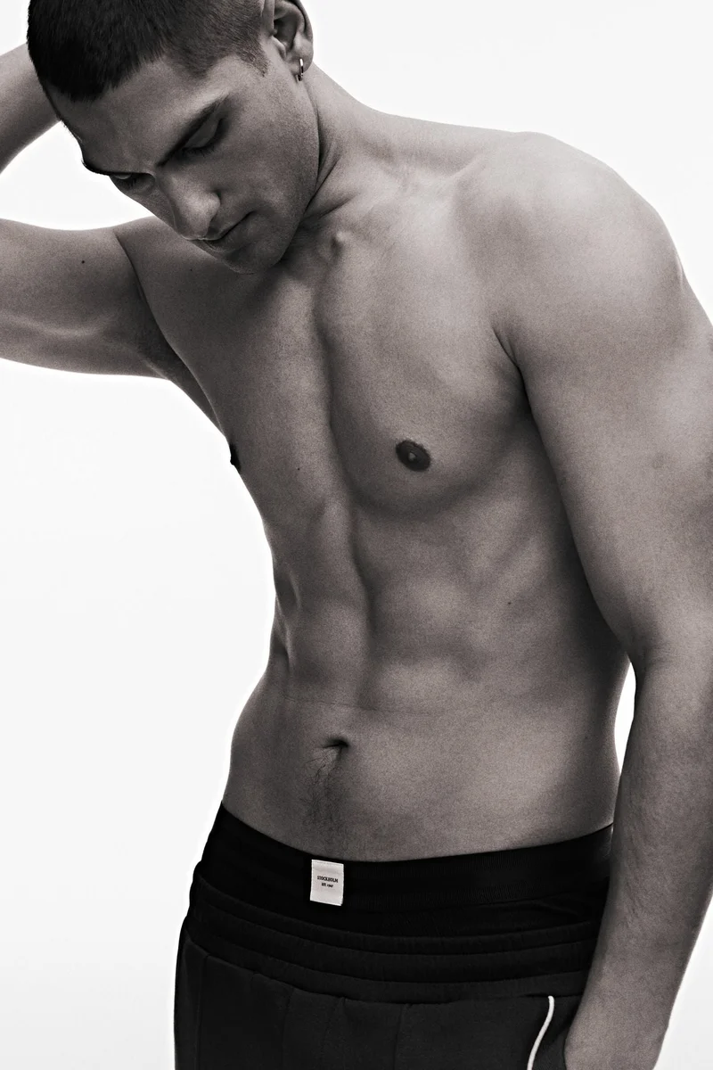 اتش اند ام سراويل قصيرة بنسيج مرن - عبوة من 3 قطع