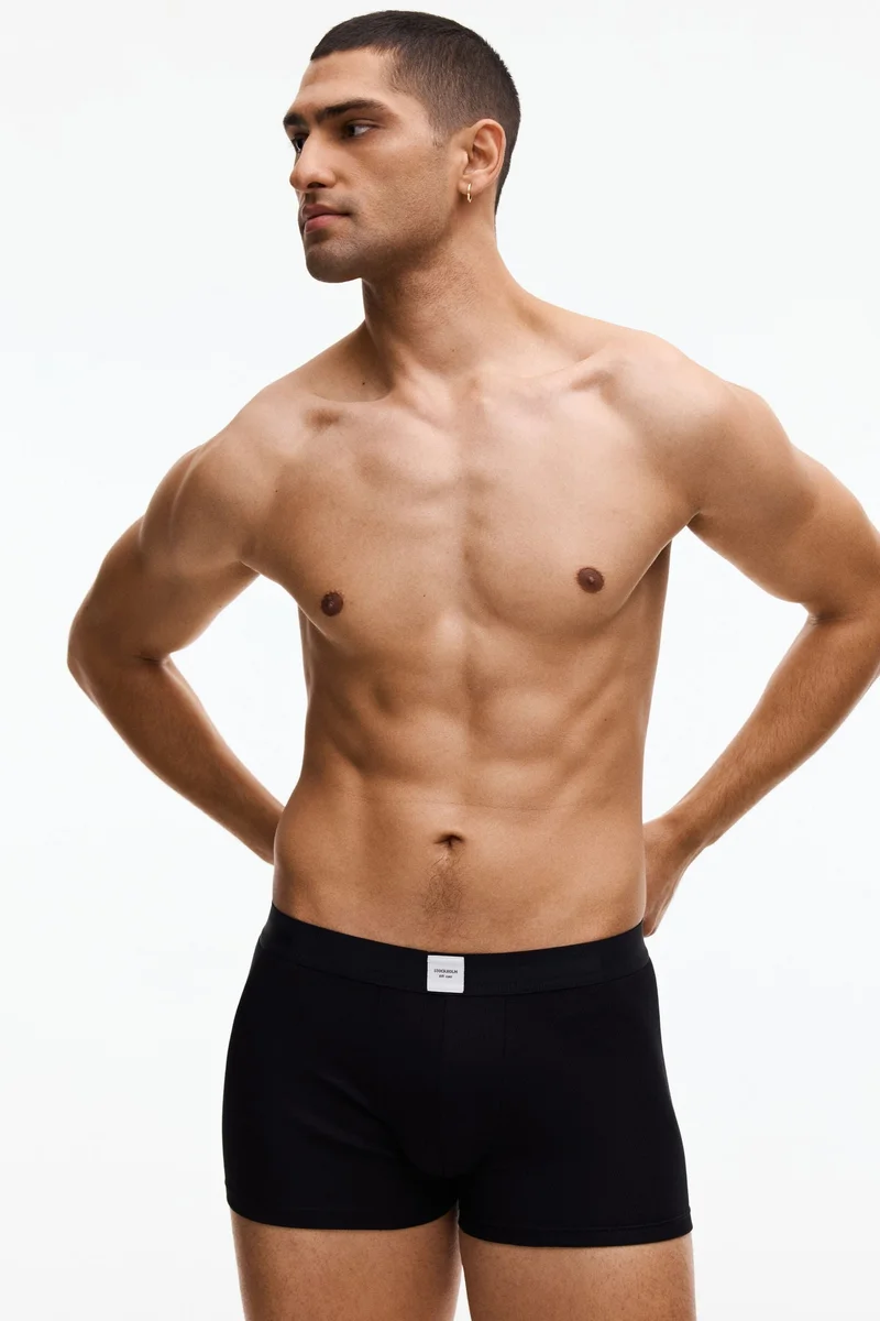 اتش اند ام سراويل قصيرة بنسيج مرن - عبوة من 3 قطع