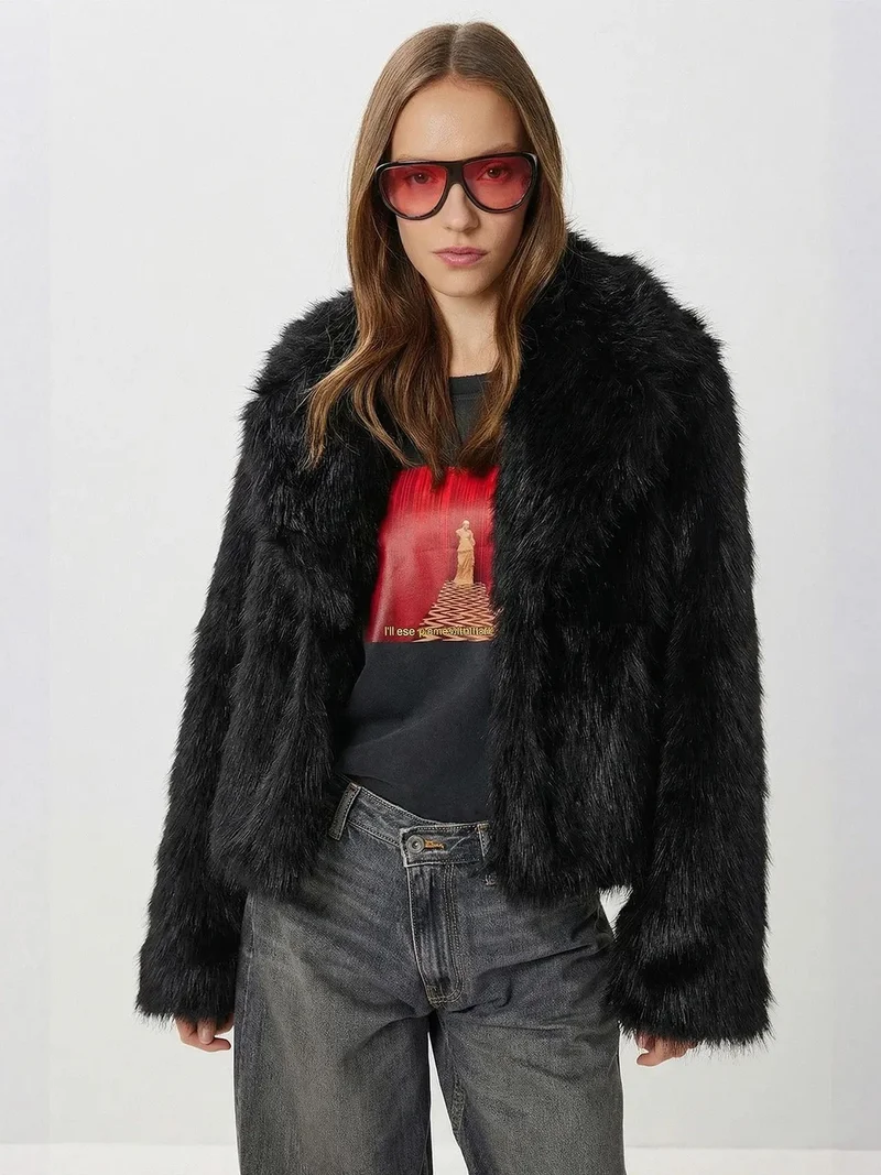 السعادة في إسطنبول ISTANBUL Faux Fur Shawl Collar Jacket