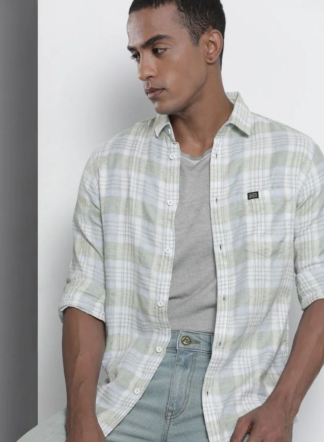 The Indian Garage Co Men Slim Fit Checkered Full Sleeves Spread Collar Casual Shirt