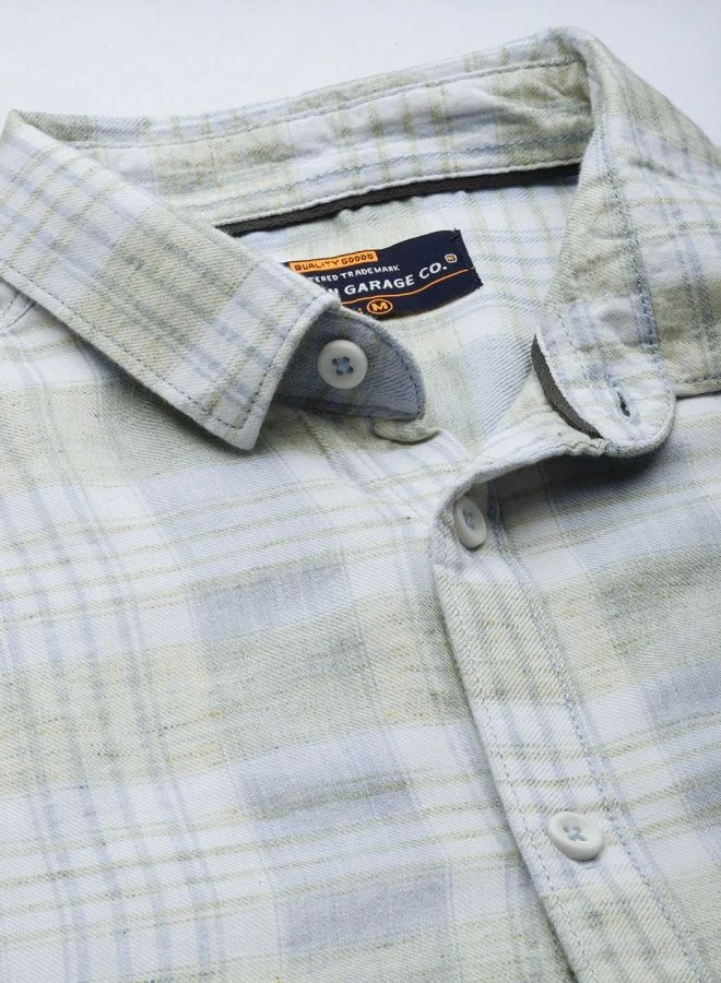 The Indian Garage Co Men Slim Fit Checkered Full Sleeves Spread Collar Casual Shirt