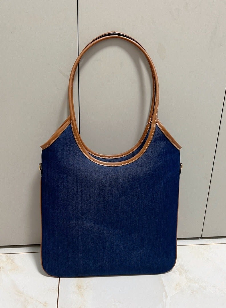 Miu Miu Women's Lightweight Large Capacity Shoulder Bag 35x40cm - Image 2