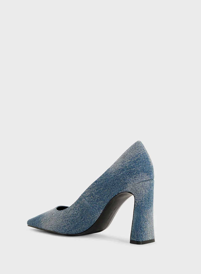 Karl Lagerfeld Panache Pumps