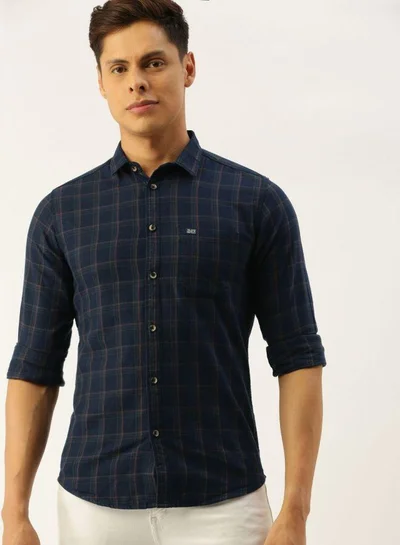 The Indian Garage Co Men Slim Fit Checkered Full Sleeves Spread Collar Casual Shirt