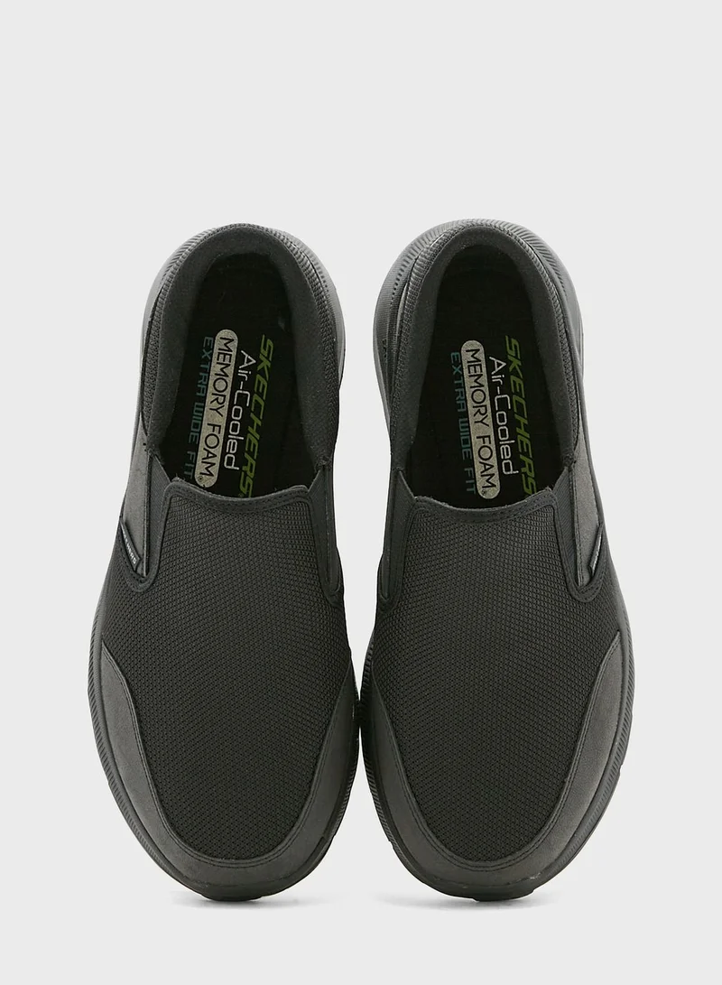 SKECHERS Equalizer 5.0