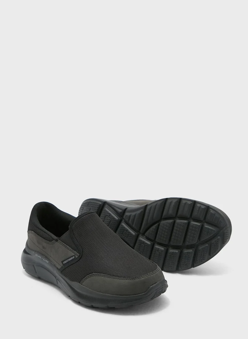 SKECHERS Equalizer 5.0