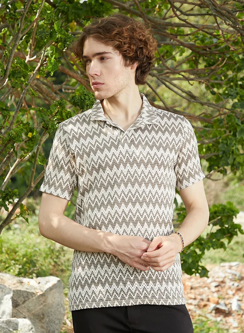 Campus Sutra Men's French Beige & Off White Zig-Zag Knit Polo T-Shirt
