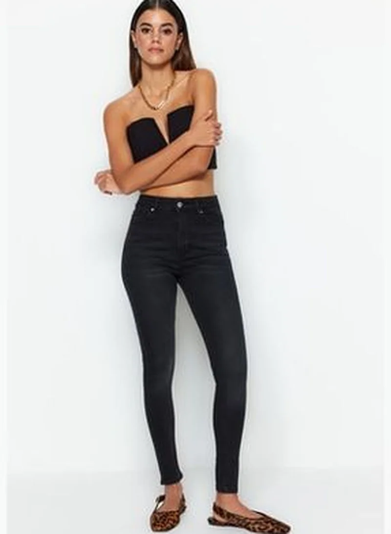 trendyol Black Slimming Effect Super High Waist Skinny Jeans TWOSS23JE00080
