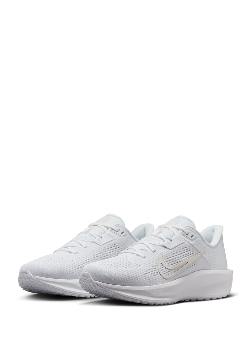 Nike Quest 6