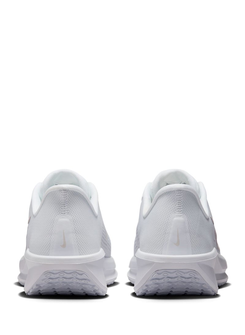 Nike - Quest 6 - Image 1