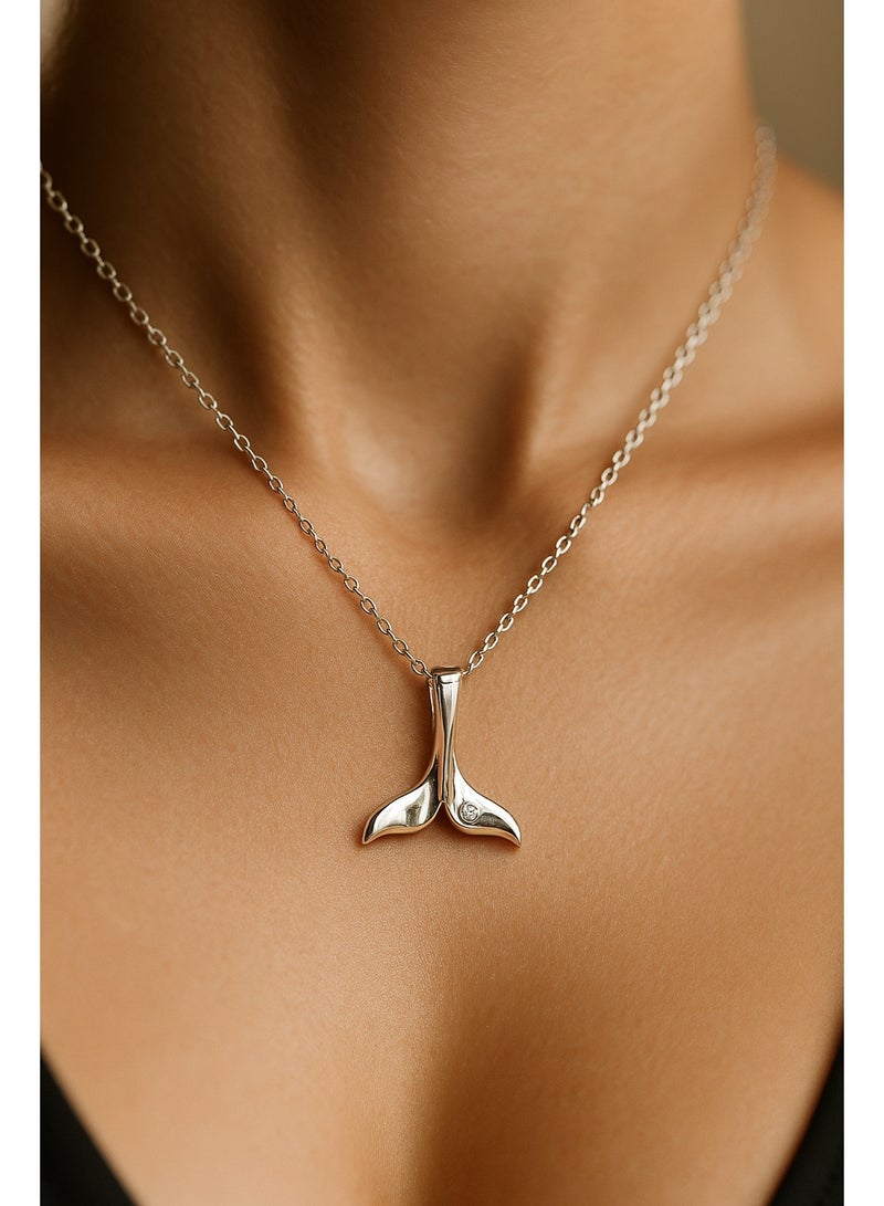 3Diamonds 3Diamonds Platinum-Plated Minimal Whale Tail Pendant Necklace – Trendy Ocean-Inspired Design - Image 3