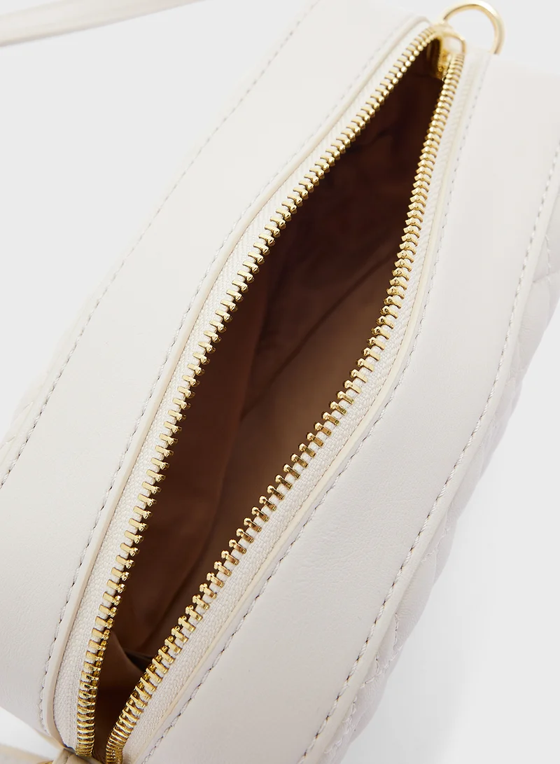 لوف موسكينو IVORY QUILTED PU IVORY QUILTED PU
