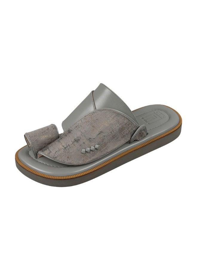 Gray velvet arabic sandals - pzsku/Z70F8D130801E7A641BF6Z/45/_/1730760731/4d07f2b5-4433-44a6-a62a-2cc5e5f46242