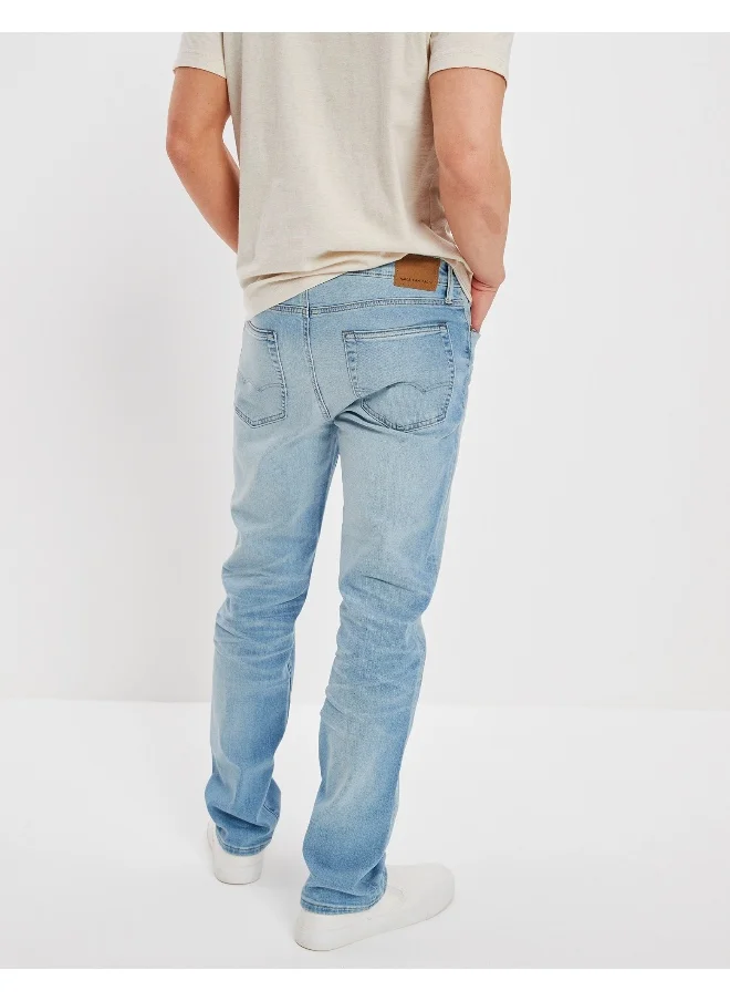 امريكان ايجل Light Wash Straight Fit Jeans