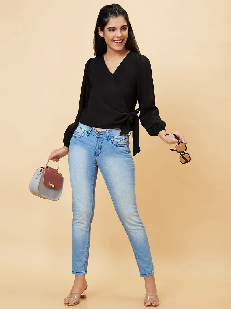 globus Women Black V-Neck Puff Sleeves Wrap Crop Top
