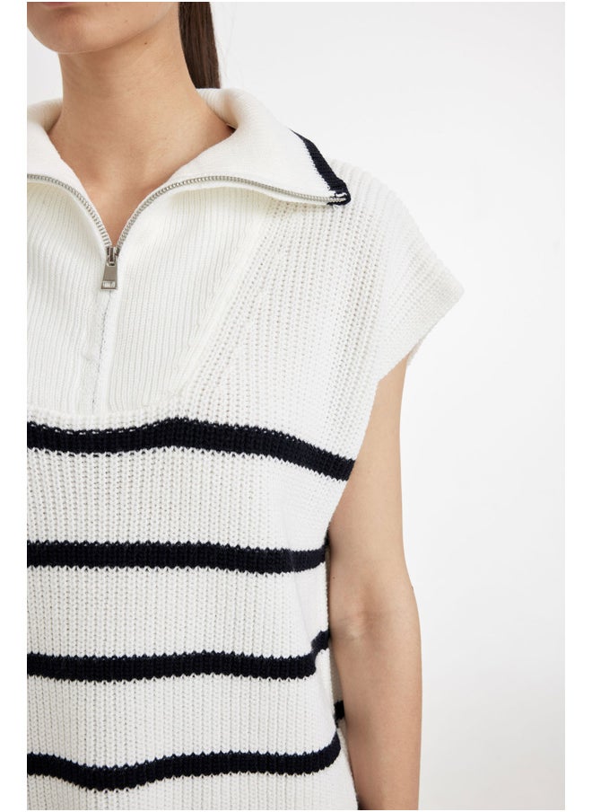 DeFacto Woman Tricot Regular Fit Halfzip Vest  - Image 3