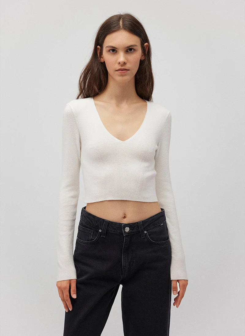 مافي V Neck White Sweater