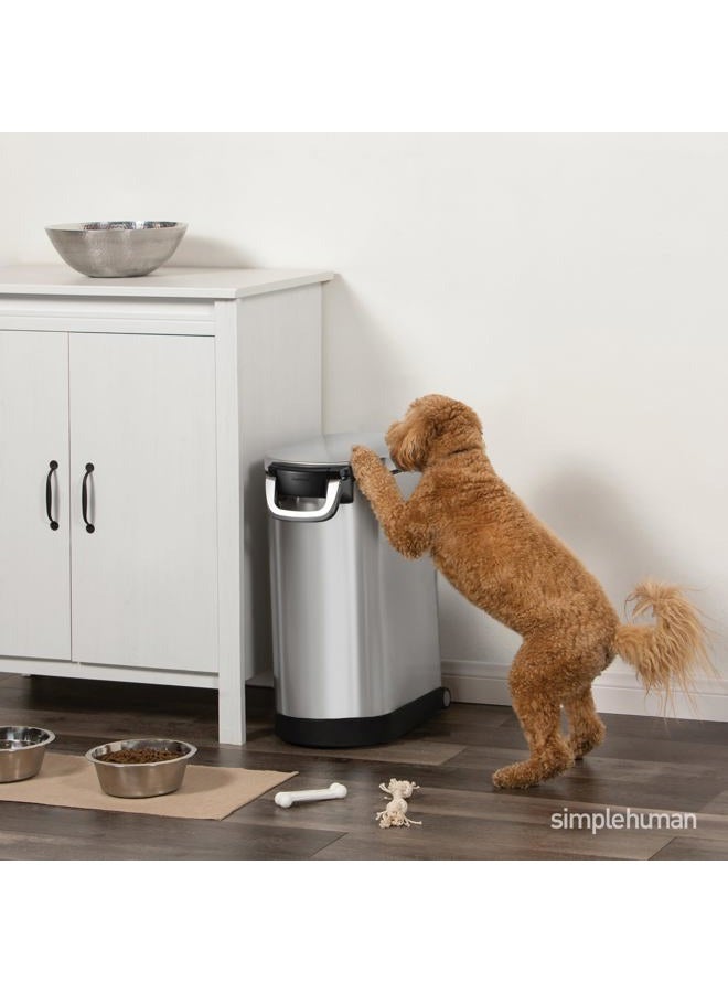 simplehuman حاوية تخزين طعام الحيوانات الأليفة بسعة 30 لتر ووزن 32 رطل / 14.5 كجم لطعام الكلاب، وطعام القطط، وعلف الطيور، من الفولاذ المقاوم للصدأ المصقول - Image 2