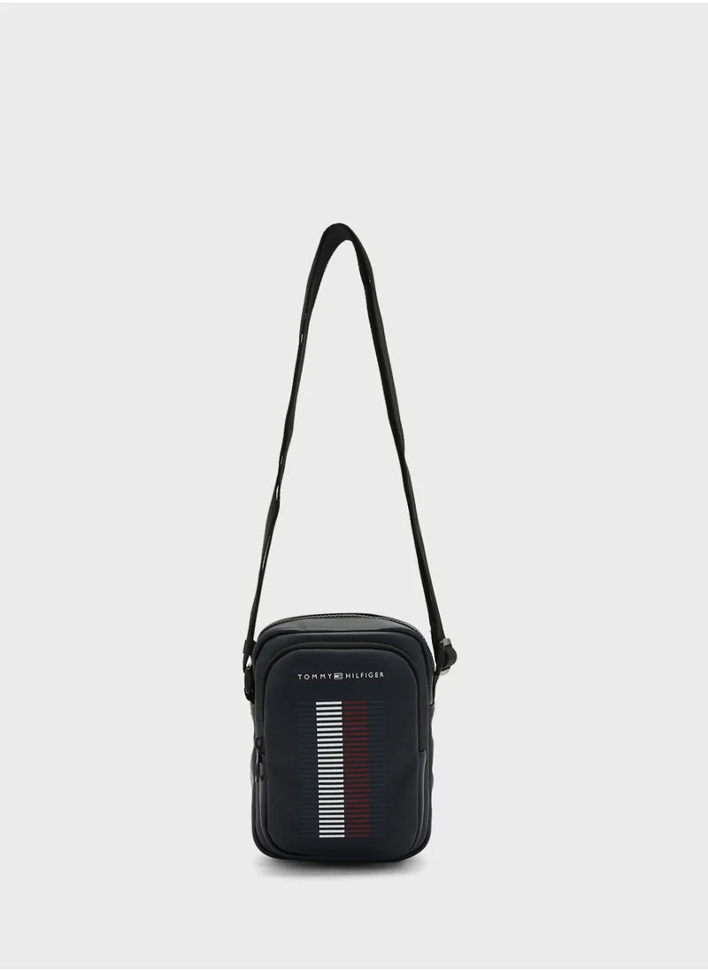 TOMMY HILFIGER Pique Pocket Reporter Bag