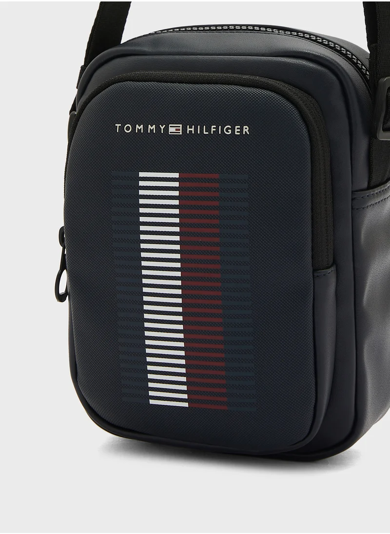 TOMMY HILFIGER Pique Pocket Reporter Bag