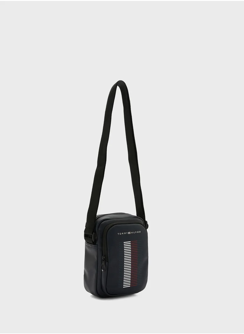 TOMMY HILFIGER Pique Pocket Reporter Bag
