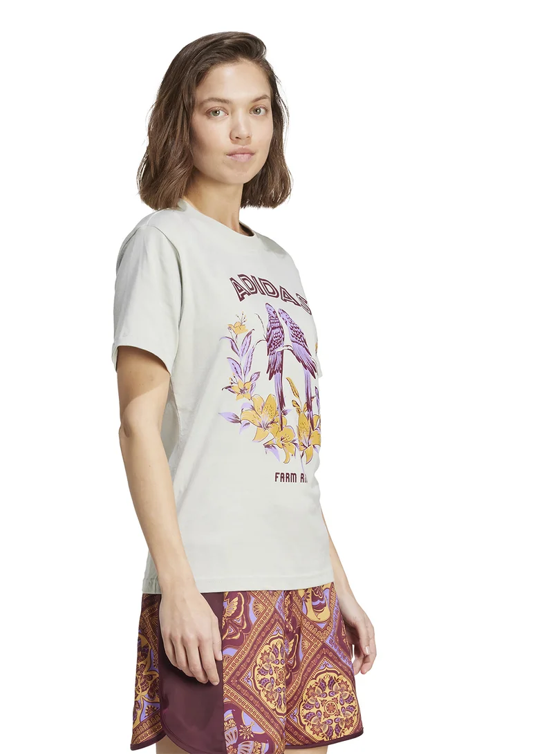 اديداس تيشيرت بطبعة مزرعة