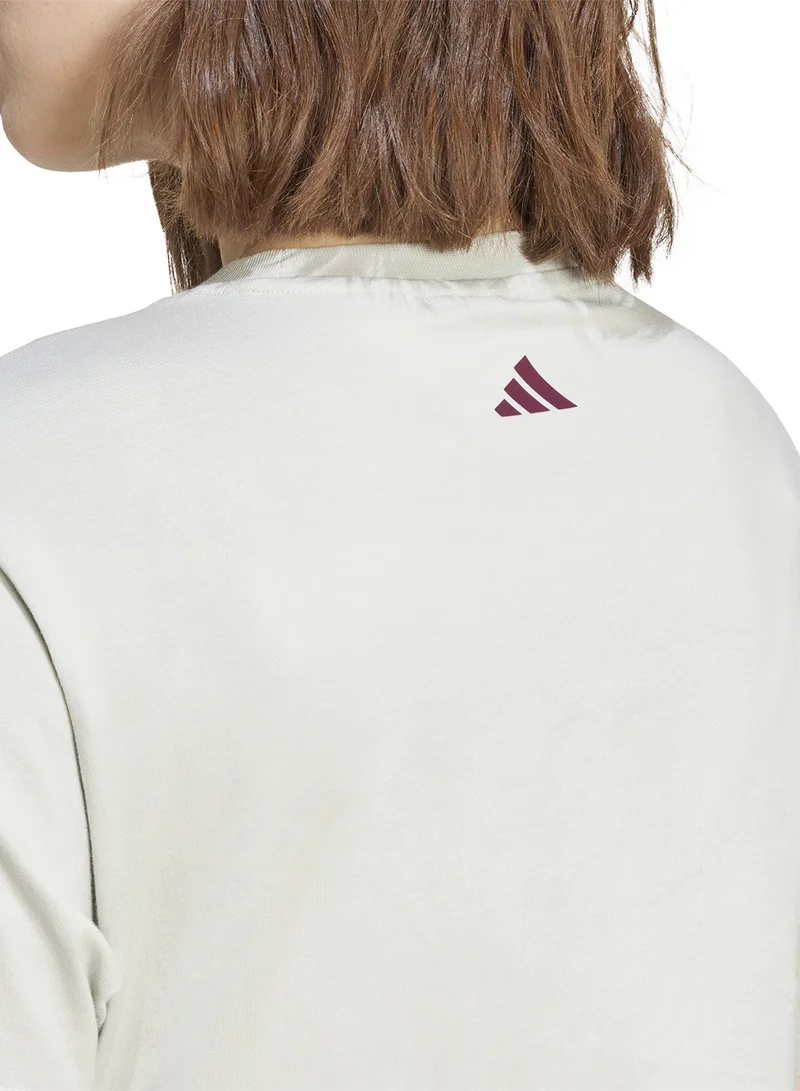 اديداس تيشيرت بطبعة مزرعة