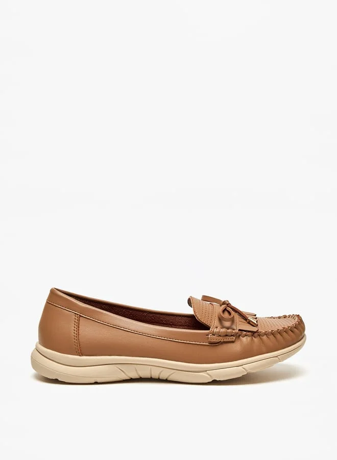 لو كونفورت Womens Perforated Loafers With Bow Detail
