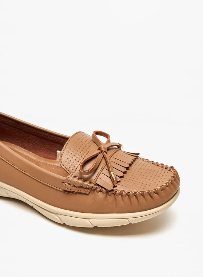 لو كونفورت Womens Perforated Loafers With Bow Detail