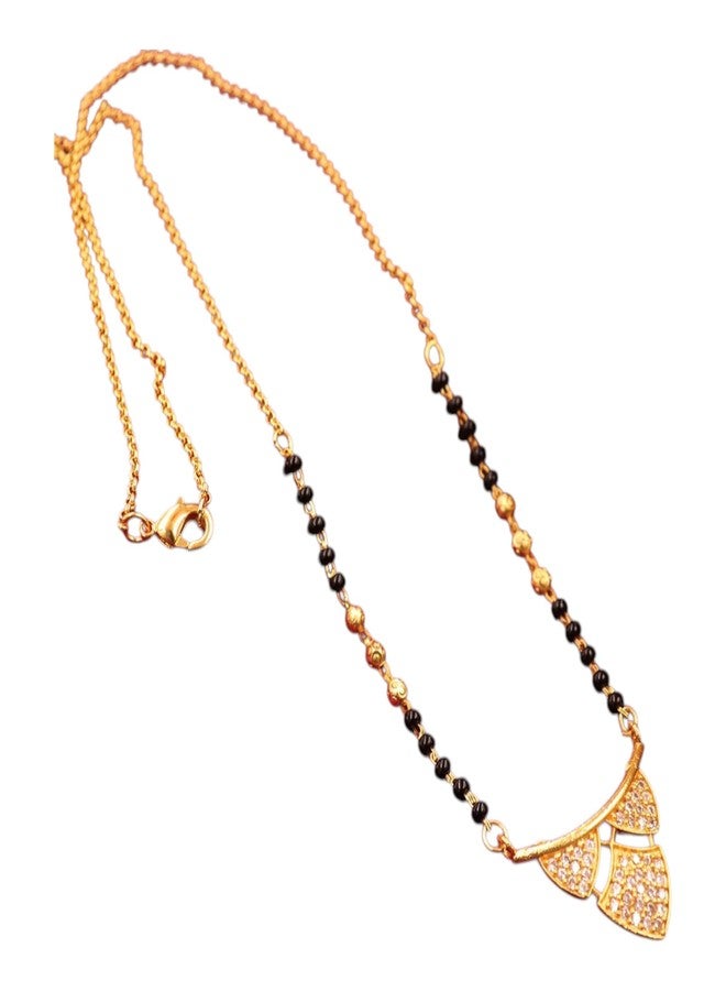 قلادة مانجالسوترا قصيرة من AAIKU مطلية بالذهب المصقول ومرصعة بالألماس الأمريكي، هدية مثالية لحفلات الزفاف والذكرى السنوية والمناسبات الخاصة للنساء، بطول 18 بوصة. - Image 1