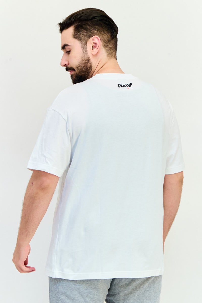 PUMA تي شيرت رجالي بأكمام قصيرة ومناسب للاسترخاء مع شعار مطرز، أبيض - Image 4