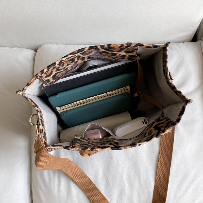 GISMTR PVC Tote Bag for Women Letters Print Hobo Handbags Kraft Paper Shoulder Bag with Strap for Work Travel - Image 2