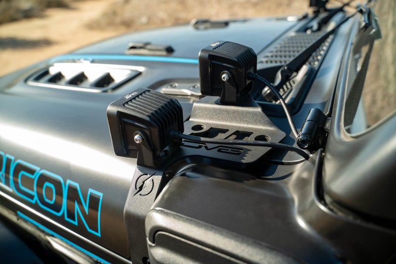 DV8 Offroad حوامل مصابيح مزدوجة DV8 Offroad لجيب رانجلر JL 4xe من 2021-2025 | تركيبات (2) مصابيح 3 بوصة على العمود A من كل جانب - Image 3
