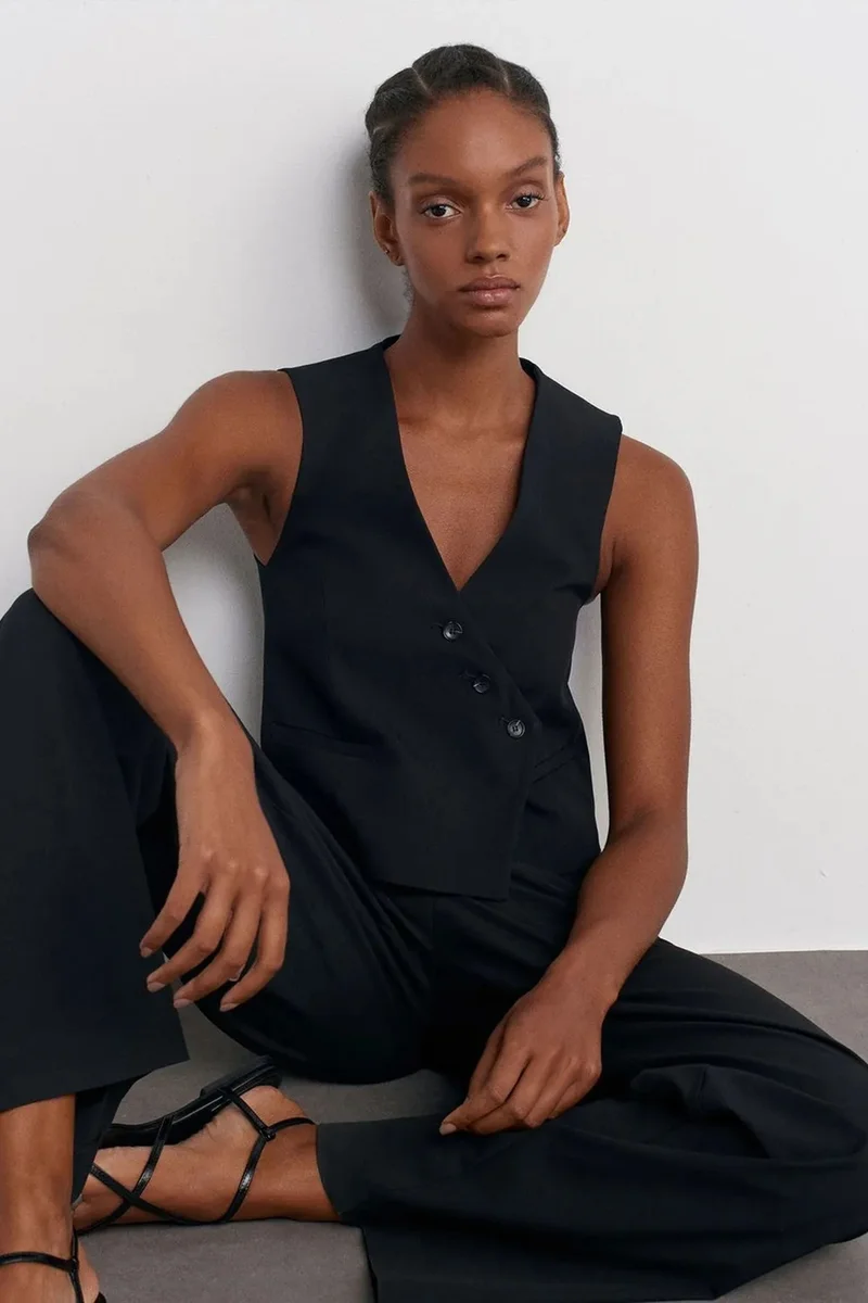 Dilvin Black DILVIN Crop Woven Waistcoat With Button Front for Women | Best Price UAE