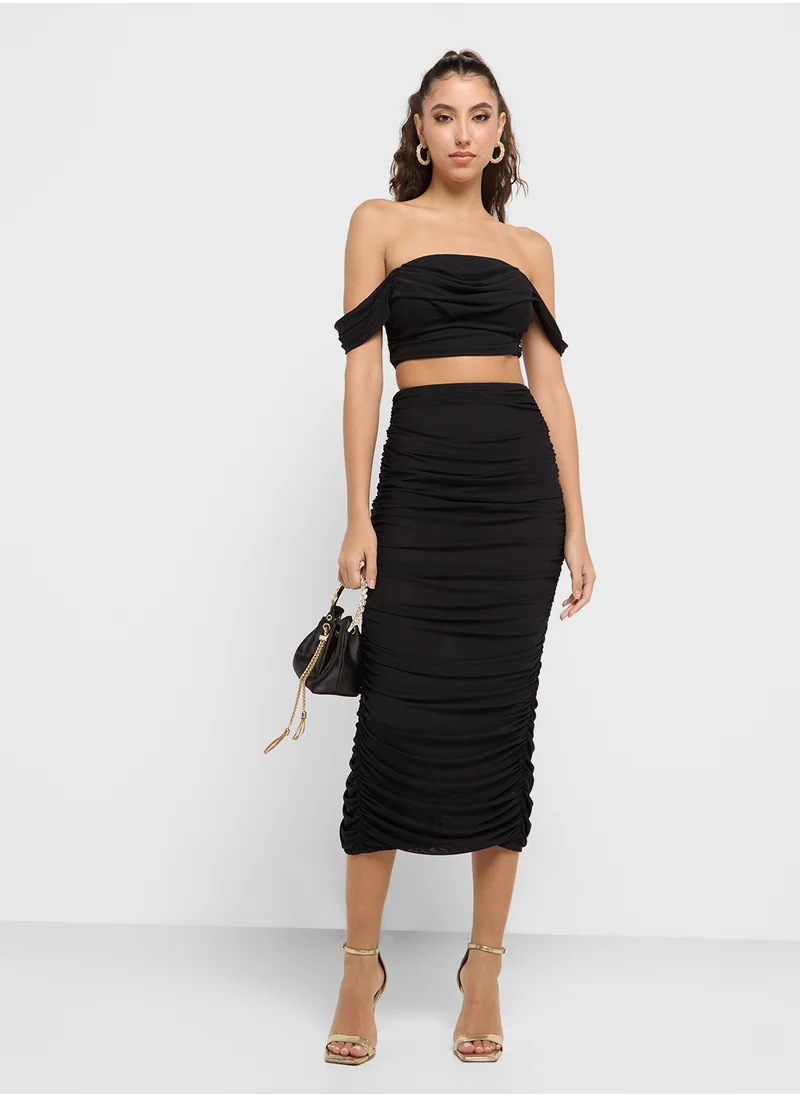 جينجر Off Shoulder Ruched Top & Bodycon Skirt Set