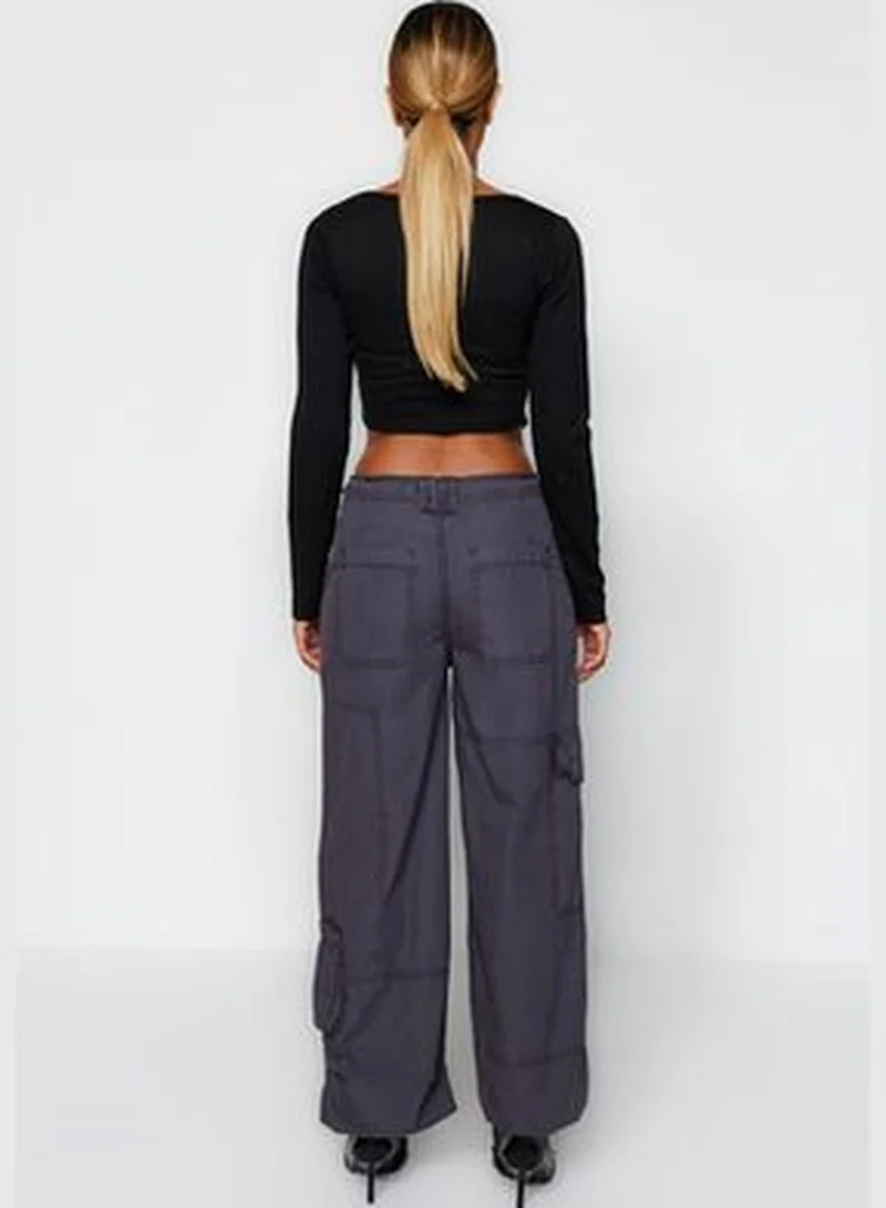 trendyol Gray Low Waist Jogger Jeans with Cargo Pocket TWOAW24JE00213