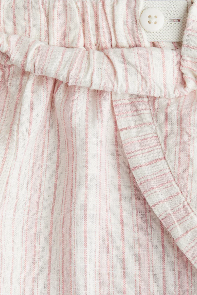 اتش اند ام شورت مكشكش من مزيج الكتان