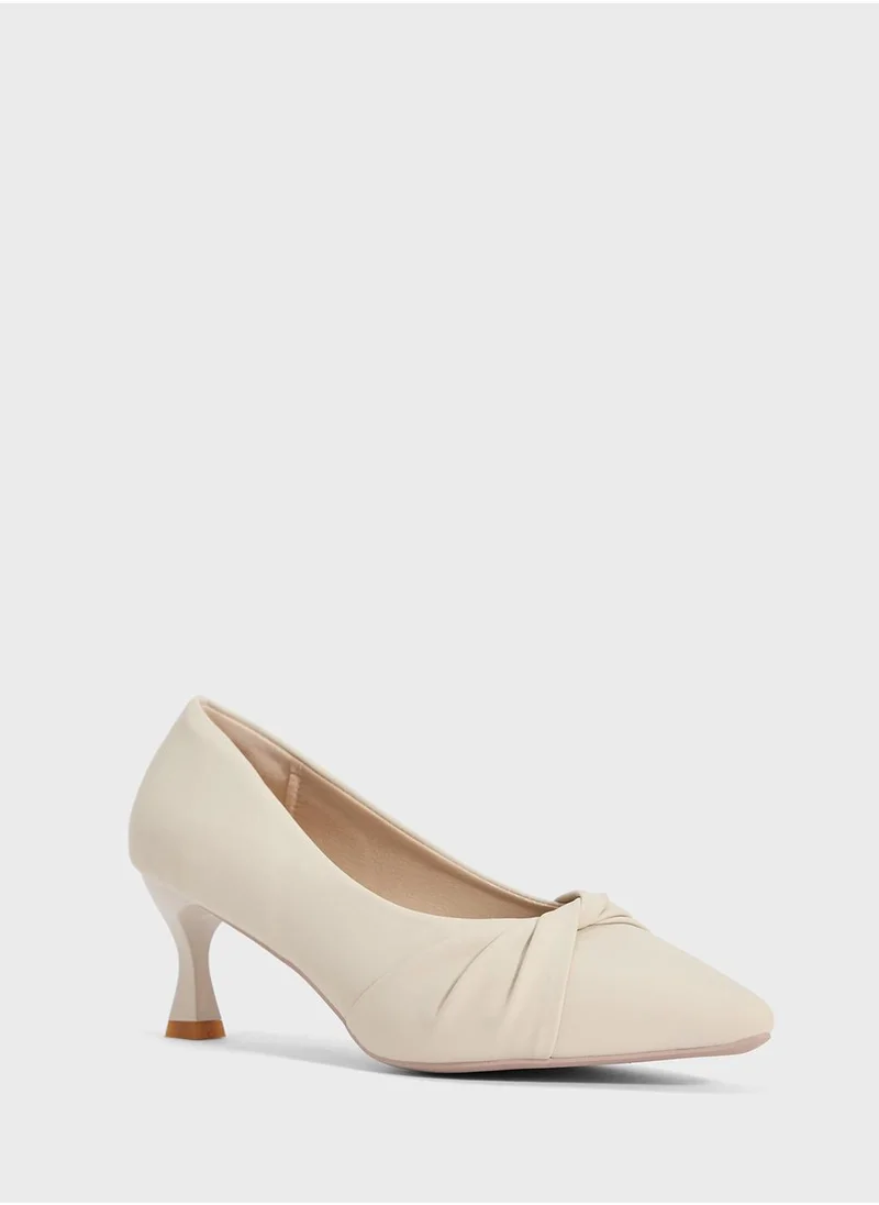ELLA Mid Heel Pump