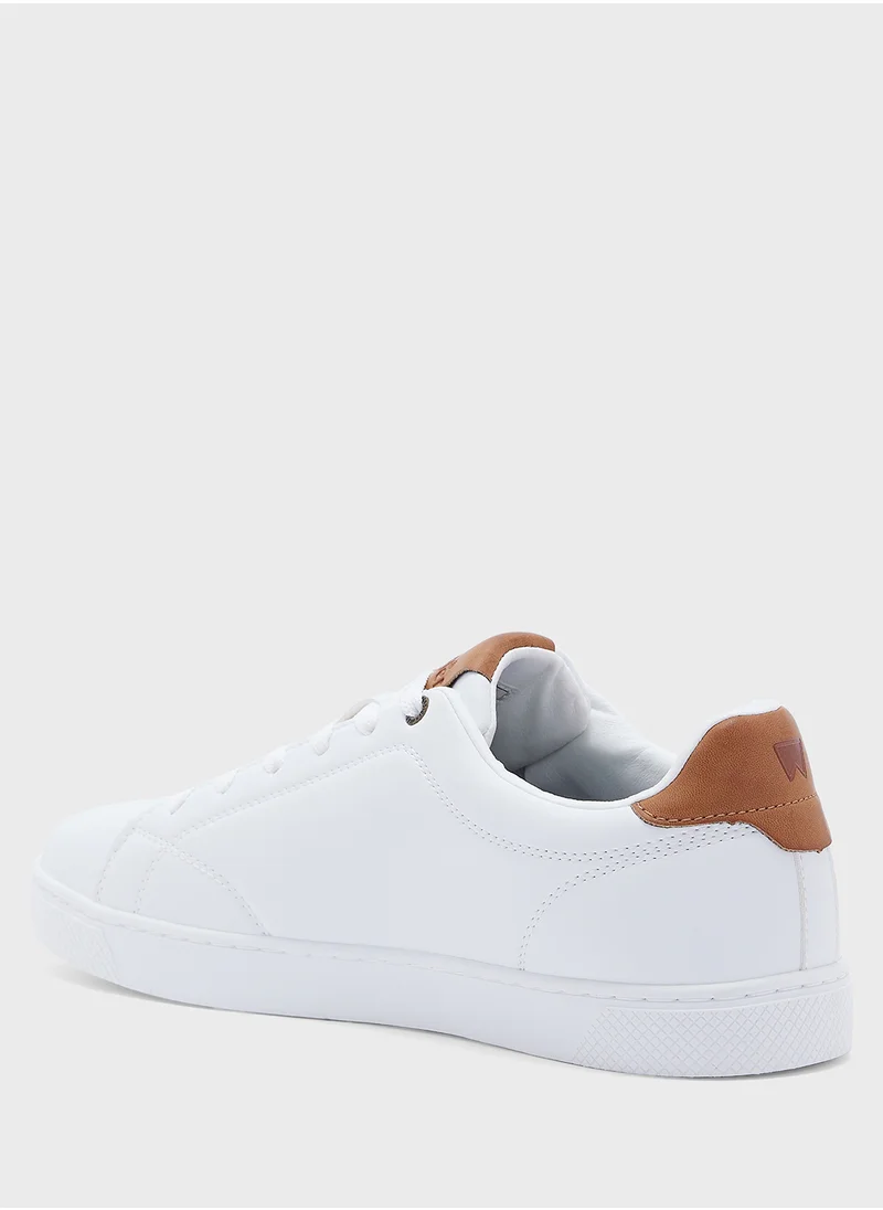 رانجلر Bennet Low Top Sneakers