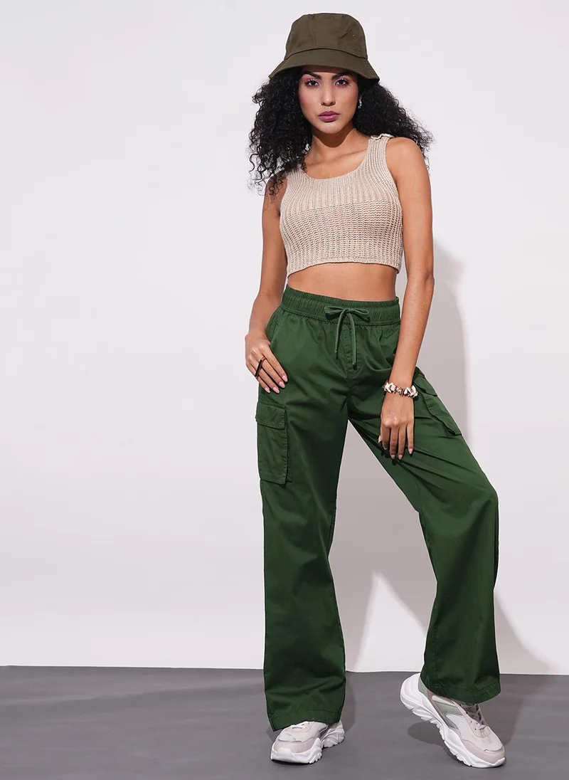 جلو باص بنطلون كارغو واسع الساق بخصر مرتفع ومرن من القطن للنساء من جلوبس