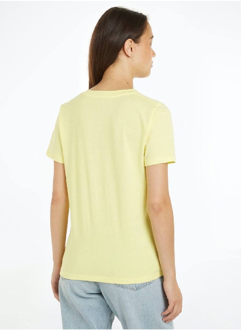 TOMMY HILFIGER Women's Signature Featuring a Crew Neck Logo T-Shirt -  Pure cotton, Yellow  - Image 3
