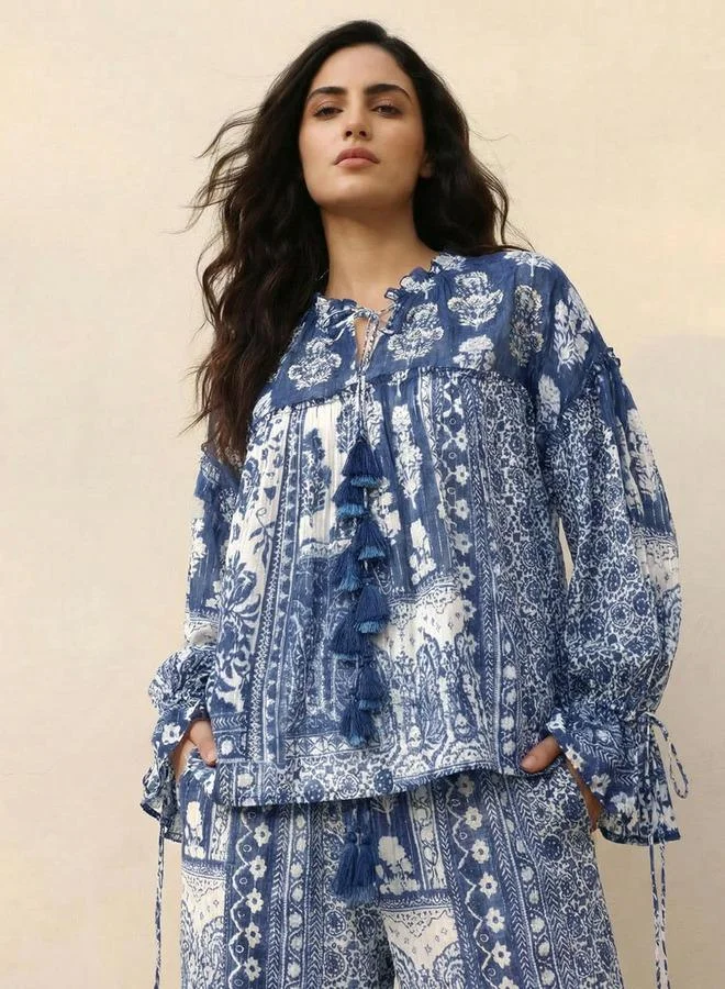 سبلاش فيڤ Woven Tie Up Neck Top with Printed Design