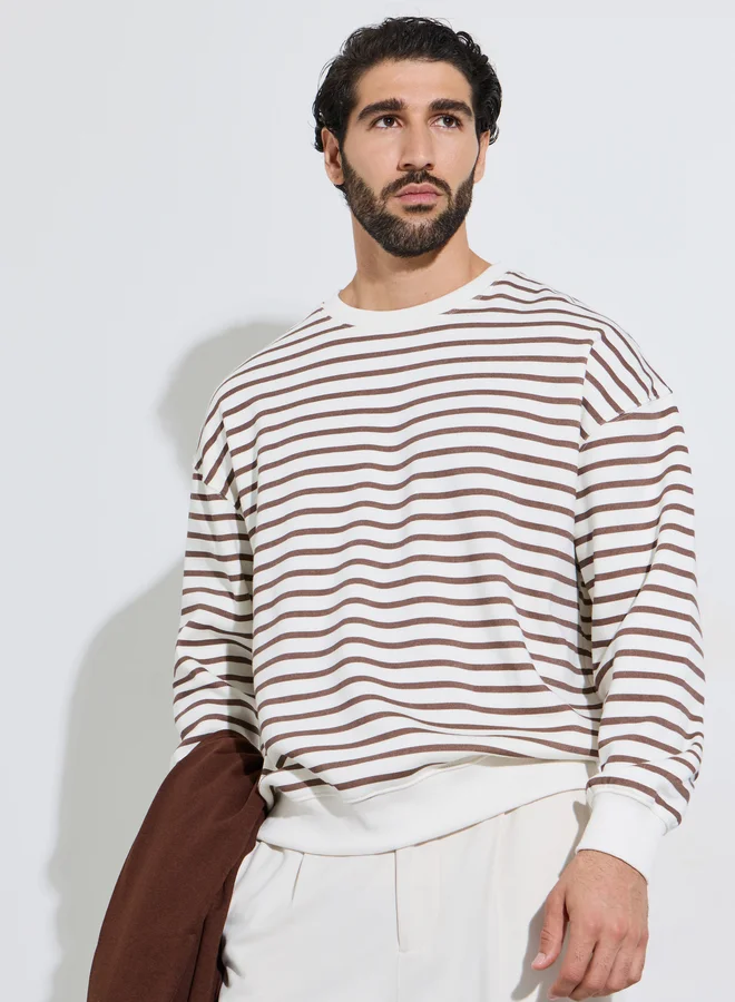 ستايلي Men Oversized Striped Sweatshirt
