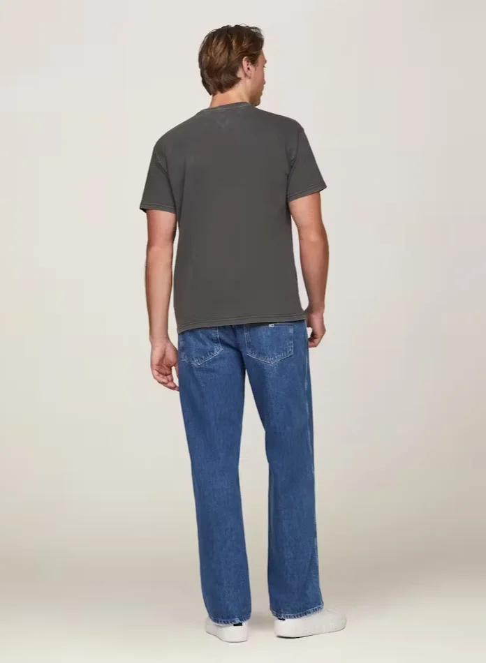 TOMMY JEANS Relaxed Label Tee