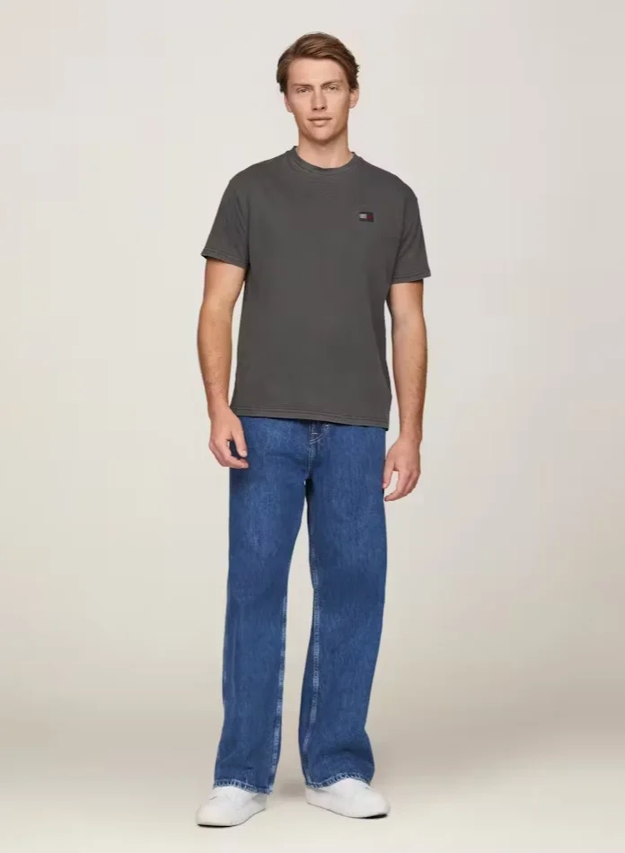 TOMMY JEANS Relaxed Label Tee