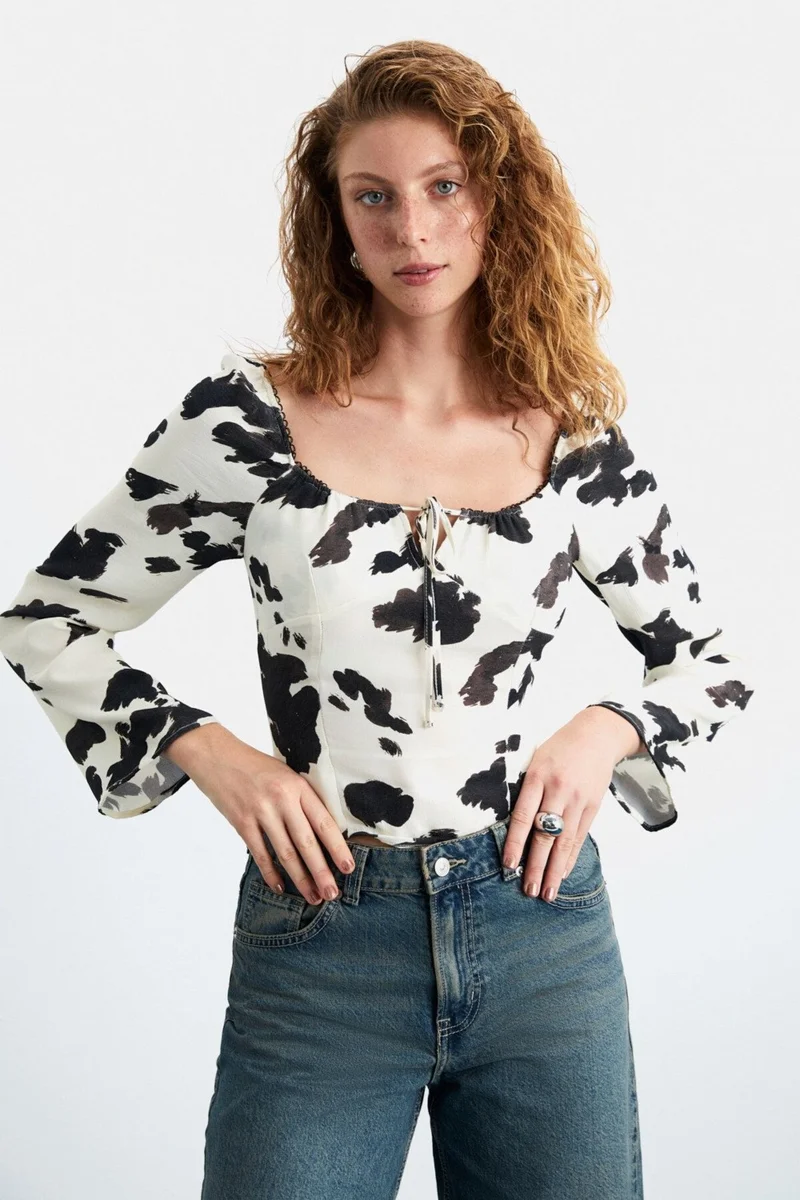 جريميلانج Esla Women's 100% Viscose Square Collar Slim Patterned Blouse