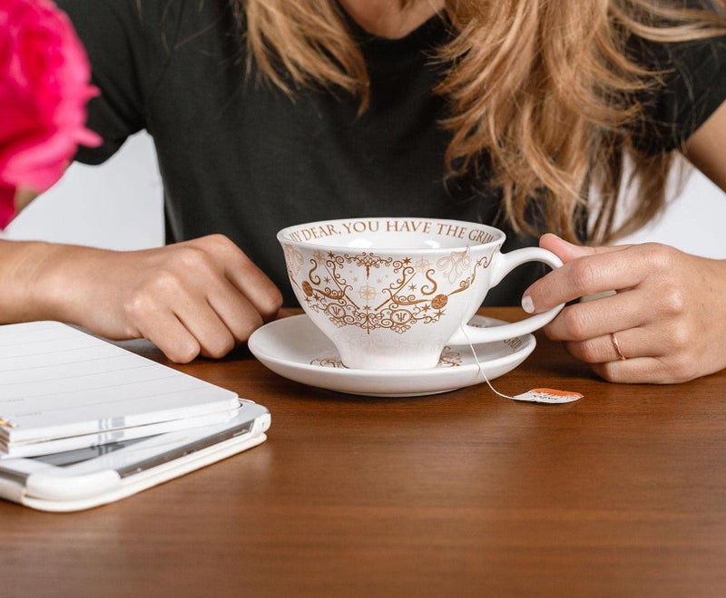 Harry Potter مجموعة أكواب شاي وسلطانية هاري بوتر غريم بسعة 12 أونصة | مجموعة مقتنيات عالم السحرة الرسمية | مجموعة هدايا حفلة شاي سحرية مستوحاة من هوغوورتس | إعداد مكان لشخص واحد - Image 3