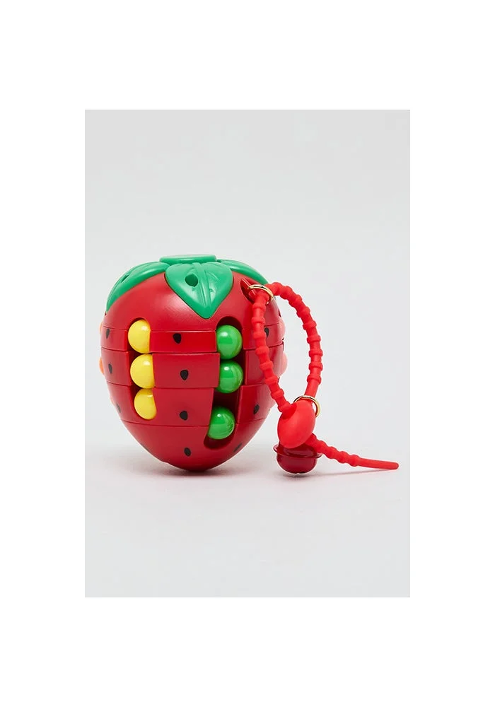 أر أند بي Strawberry Keychain