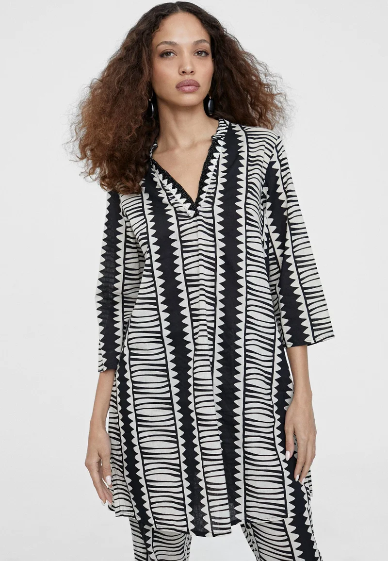 Lola Casademunt Short ethnic print caftan